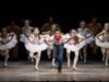 Breaking Baz: Amado musical de ‘Billy Elliot’ retornando ao West End de Londres em 2027 pela primeira vez em onze anos: “Ele ainda tem pernas”, diz Stephen Daldry