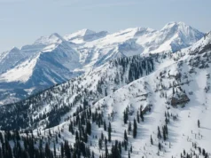 Snow Biker, 45, encontrado morto sob uma avalanche apenas 6 dias depois que Snowmobiler morreu sob a neve no mesmo local