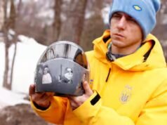 «Le CIO a détruit notre rêve»: le skeletoneur ukrainien décide de porter son casque rendant homenage aux athlètes décédés et est desqualifié