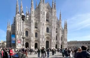 Un gelato devant le Duomo