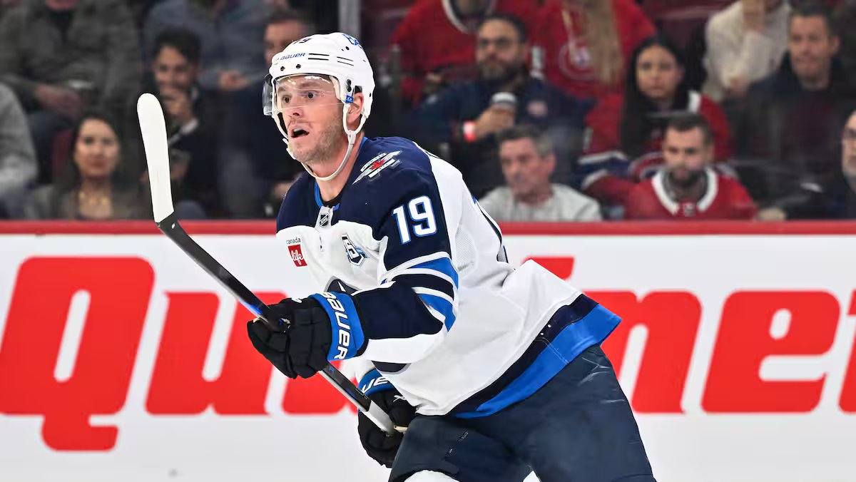 Jonathan Toews recusou qualquer troca