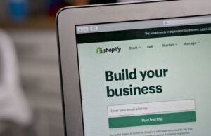 As ações do Shopify caem com os lucros, senhorita. As preocupações com o software são o motivo.