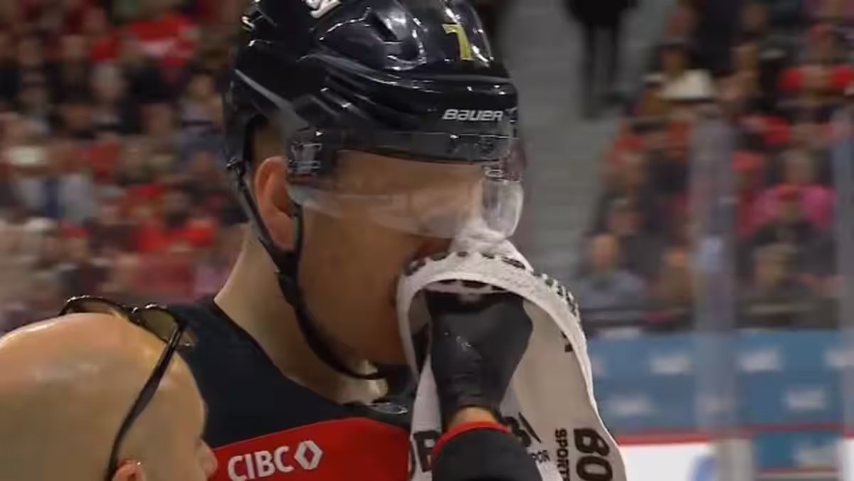 En sang et pénalisé: uma sequência oublier para Brady Tkachuk