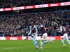 Aston Villa e Chelsea perdem pontos na Premier League depois de empatarem