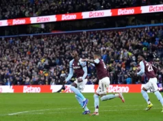 Aston Villa e Chelsea perdem pontos na Premier League depois de empatarem