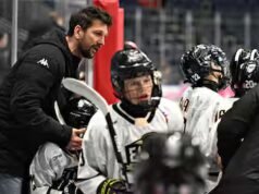 20 anos depois de sua partida de Canadien, Richard Zednik está de volta a Quebec… em tant qu’entraîneur pee-wee!