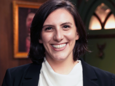 Papel crítico escolhe Hallmark Media Alum Alyssa Zeisler como gerente geral do Streamer Beacon (EXCLUSIVO)