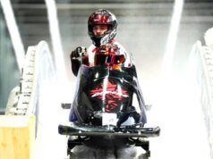 Os ex-jogadores do CFL Shaq Murray-Lawrence e Jay Dearborn terminam no pódio dos Jogos Olímpicos de Inverno no bobsleigh de dois homens