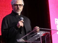 Casey Wasserman venderá seu talento e agência de marketing em meio às consequências dos arquivos de Epstein