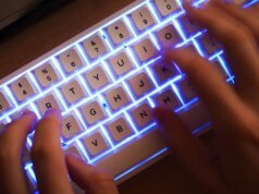 A adoção de IA aumenta entre os roteiristas indianos à medida que persistem lacunas salariais e de crédito, constata o relatório Tulsea – Ormax (EXCLUSIVO)