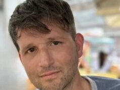 O showrunner de ‘NCIS: Origins’ David J. North assina acordo geral com os estúdios da CBS