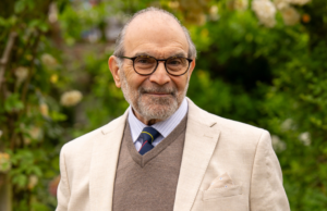 David Suchet apresenta documentário sobre o Egito 20 anos depois de interpretar Poirot em ‘Death On The Nile’, de Agatha Christie