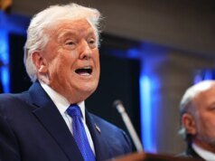 Trump diz que tem “vergonha” da maioria da Suprema Corte que reduziu suas tarifas; POTUS promete “outras alternativas”