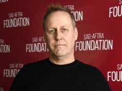 O co-roteirista de ‘Pulp Fiction’ Roger Avary anuncia três filmes baseados em IA “em produção ativa”