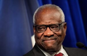 Clarence Thomas acaba de desferir outro golpe no poder negro
