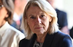 A ex-presidente do Castelo de Versalhes, Catherine Pégard, nomeada Ministra da Cultura da França, sucedendo a Rachida Dati