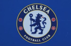 Chelsea está de olho no zagueiro rápido depois de perder a transferência de Jeremy Jacquet