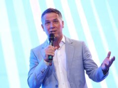 ‘Tantas fraquezas’ – Michael Owen levanta novas dúvidas sobre a estrela do Arsenal