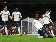 West Ham x Man Utd AO VIVO: últimas pontuações e atualizações de gols da Premier League enquanto visitantes inalterados