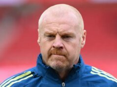 O próximo técnico do Nottingham Forest enfrenta a lenda do Man Utd na corrida após a demissão de Sean Dyche