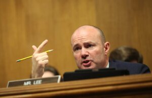 Depois que a Netflix desiste da oferta da Warner Bros., o senador do Partido Republicano cancela a audiência antitruste planejada