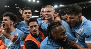 Gary Neville envia mensagem ao Arsenal após o Manchester City surpreender o Liverpool