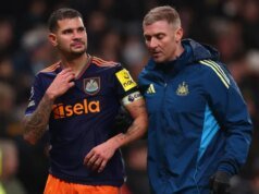 Susto de lesão de Bruno Guimarães confirmado após vitória do Newcastle sobre o Tottenham