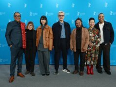 A transmissão ao vivo da conferência de imprensa da Berlinale é cortada enquanto o jornalista faz perguntas relacionadas à Palestina