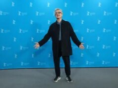 International Insider: Berlim se torna política; As exibições chegam à cidade de Londres; André preso