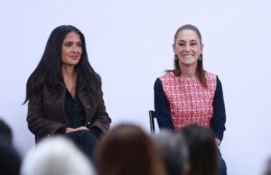 Salma Hayek se junta à presidente mexicana Claudia Sheinbaum para o lançamento do incentivo ao cinema de 30%