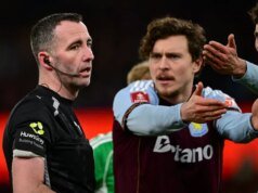 Wayne Rooney critica ‘uma das piores decisões que já vi no futebol’