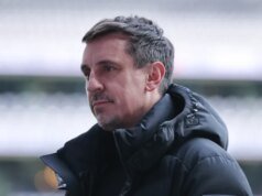 Gary Neville responde aos torcedores furiosos do Arsenal após comentários ‘desesperados’ do Tottenham
