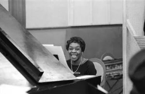 Dinah Washington Biopic em andamento com o dramaturgo britânico Winsome Pinnock para escrever o roteiro e Danny Glover a bordo como produtor executivo