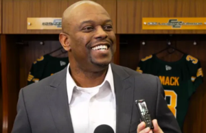 Ed Hervey comemora remoção do ‘fedor’ em Edmonton, define a ‘expectativa’ do playoff da CFL para Elks