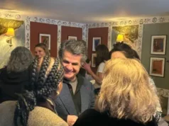 O cineasta indicado ao Oscar e ao BAFTA Jafar Panahi condena o regime islâmico “assassino” durante a primeira visita ao Reino Unido em duas décadas