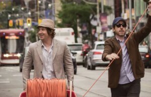 ‘Nirvanna the Band the Show the Movie’: Matt Johnson sobre como escrever o roteiro com seu advogado, sobreviver às filmagens de 200 dias e realizar sua elaborada paródia de ‘De volta para o futuro’