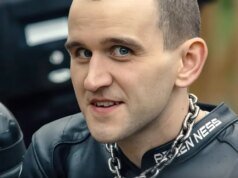 Harry Melling sobre se aproximar de ‘Pillion’ com ‘No Fear’, aprendendo a lamber botas e assistindo cenas de sexo: ‘Parecia hilário’