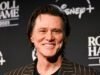 Jim Carrey está se tornando viral por parecer completamente irreconhecível no 51º César Film Awards