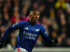 Jermain Defoe destaca estrela do Arsenal após empate em Brentford: ‘Não é bom o suficiente’