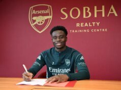 Estrela do Arsenal disse para ‘forçar uma mudança’ após decisão de Bukayo Saka