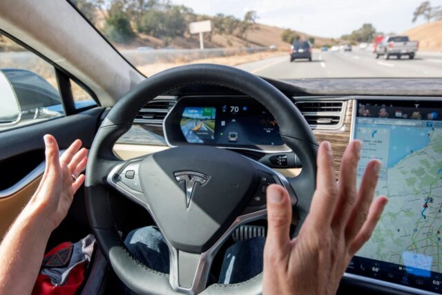 Tesla-Cuts-Autopilot-1280x854.jpg