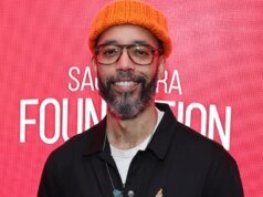 Wyatt Cenac sediará o 2026 Ambies Podcast Awards