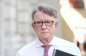 Pare de informar sobre as guerras, o ministro do Gabinete Ed Miliband diz aos aliados de Keir Starmer e Wes Streeting enquanto o PM luta