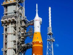Após um teste quase perfeito, o foguete Artemis 2 da NASA está voltando para a garagem