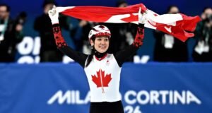 Patinagem de vitesse corte pista: Courtney Sarault remporte l’argent au 1000 m