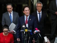 Filho do cineasta de Hollywood assassinado Rob Reiner se declara inocente das acusações de assassinato