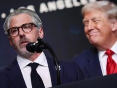 Os proprietários da NFL e organizadores olímpicos na caixa de entrada de Epstein