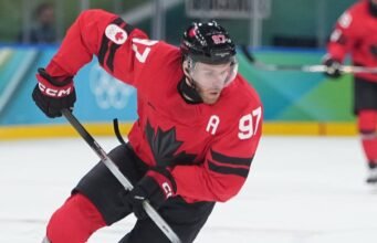 Assista ao vivo no Peacock: Canadá enfrenta Finlândia nas semifinais