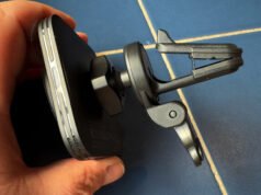 Substituí meu antigo carregador de carro por este dispositivo Qi2 – por menos de US$ 20