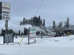 Incêndio de fim de semana na vila do norte de BC destrói vários negócios essenciais